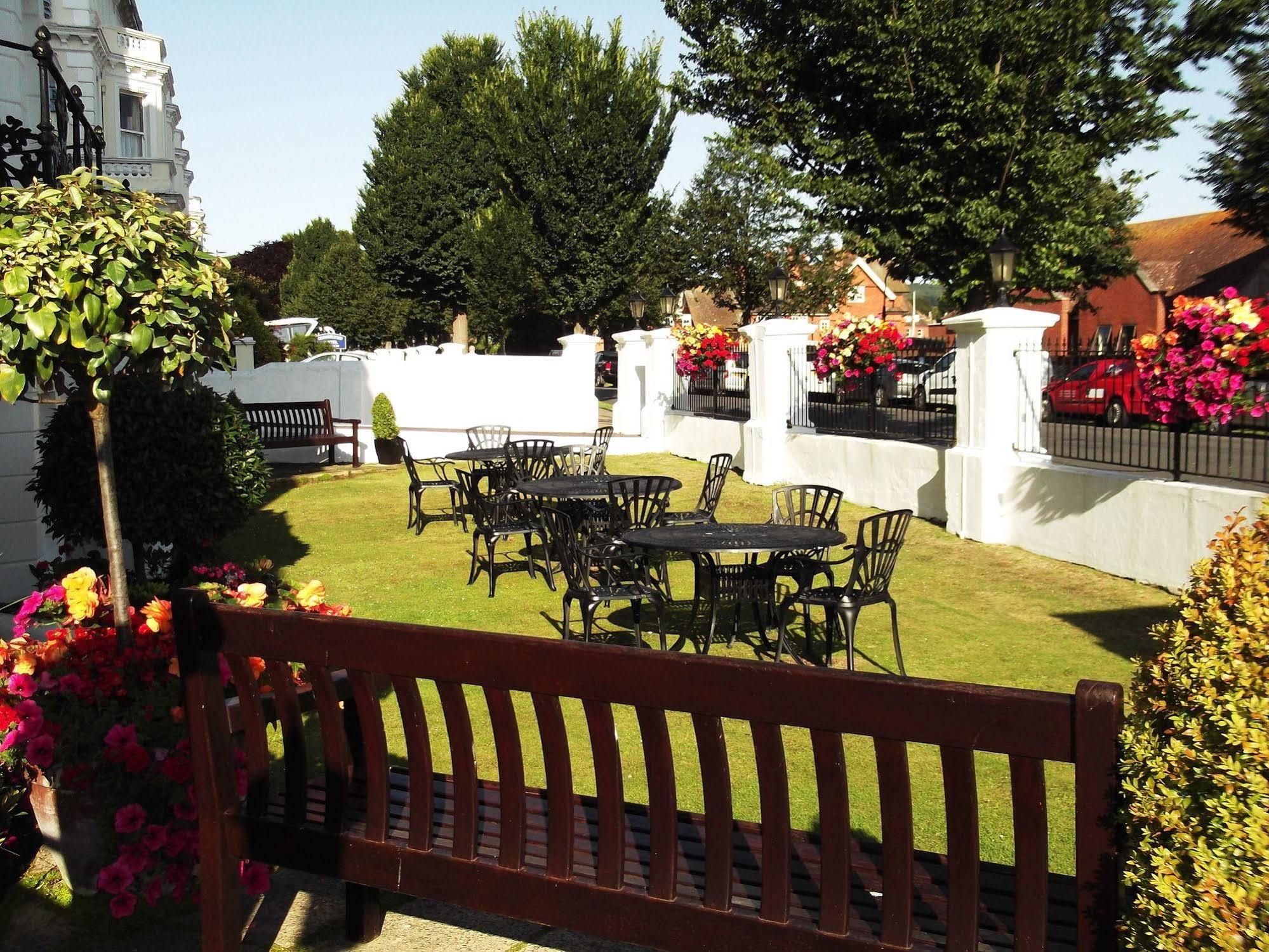 Devonshire Park Hotel Eastbourne Eksteriør bilde